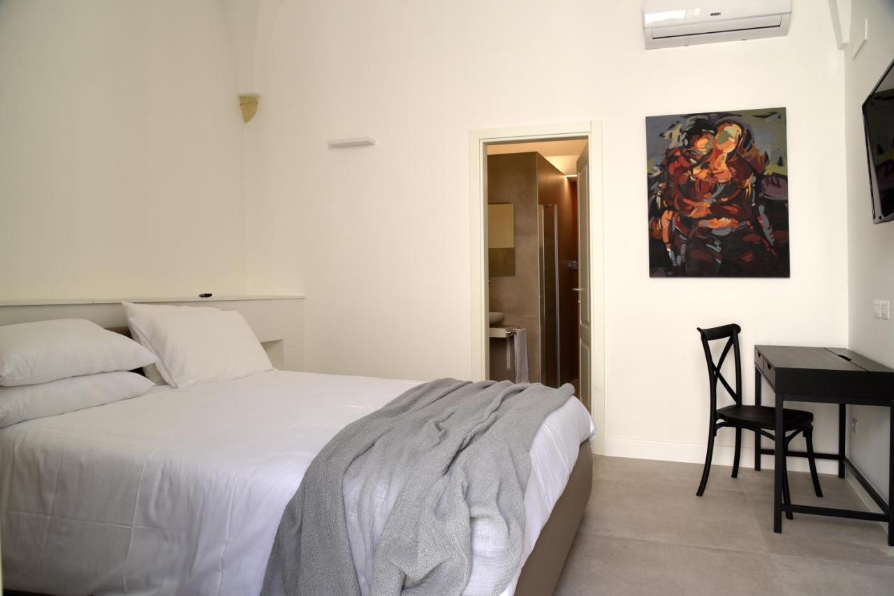 Li Frati Suite Lecce Esterno foto
