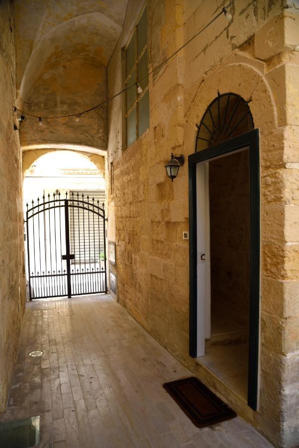 Li Frati Suite Lecce Esterno foto