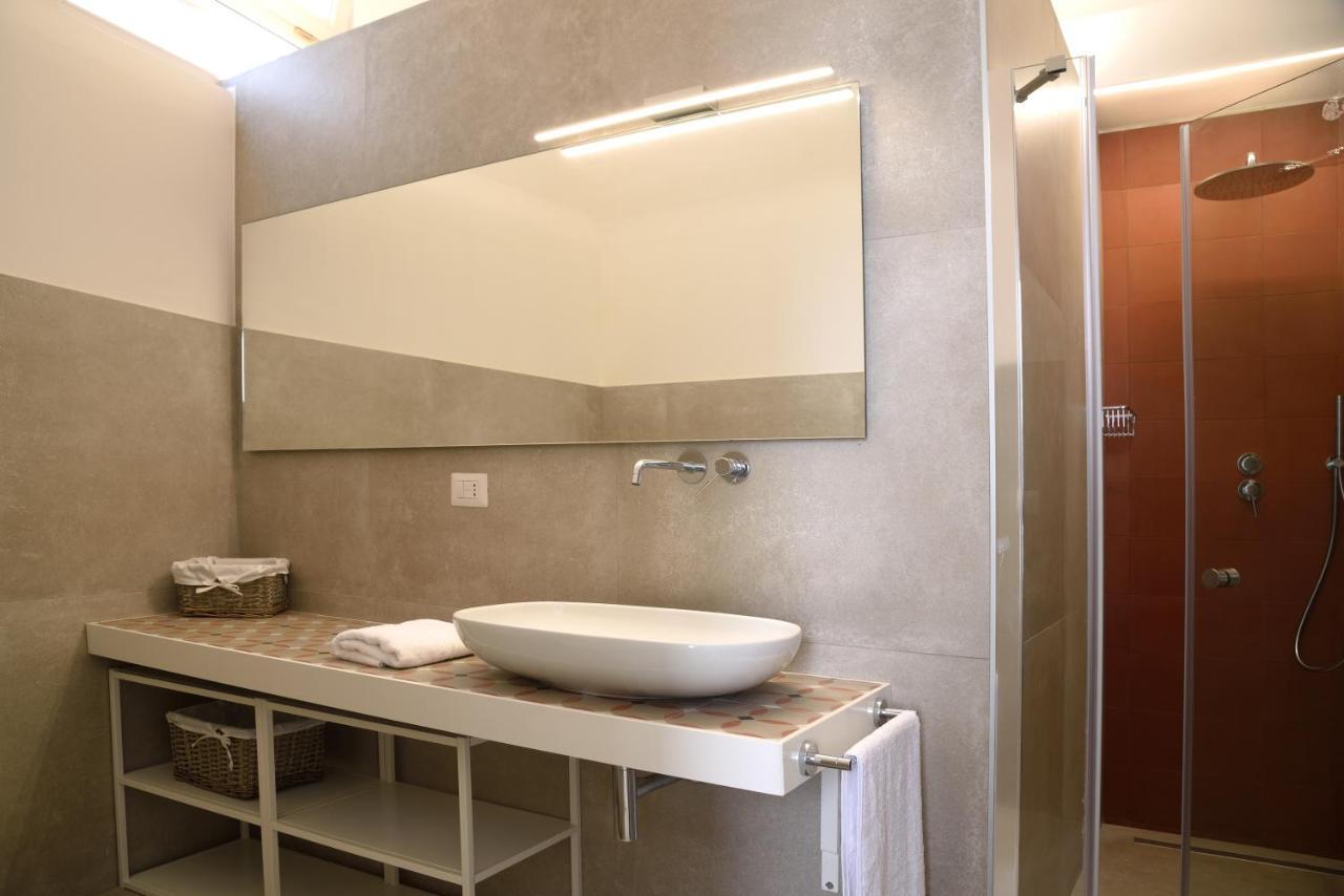 Li Frati Suite Lecce Esterno foto