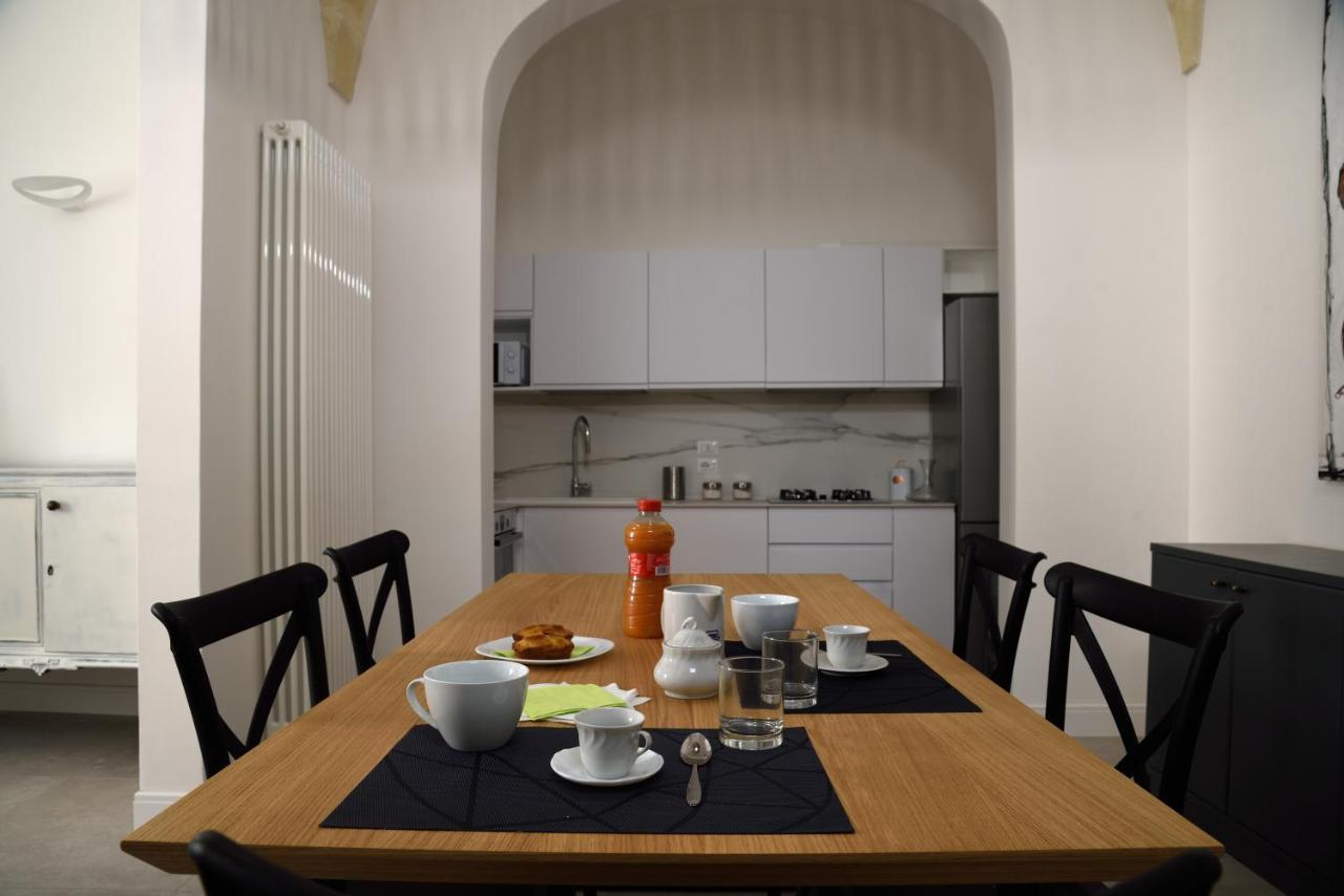 Li Frati Suite Lecce Esterno foto