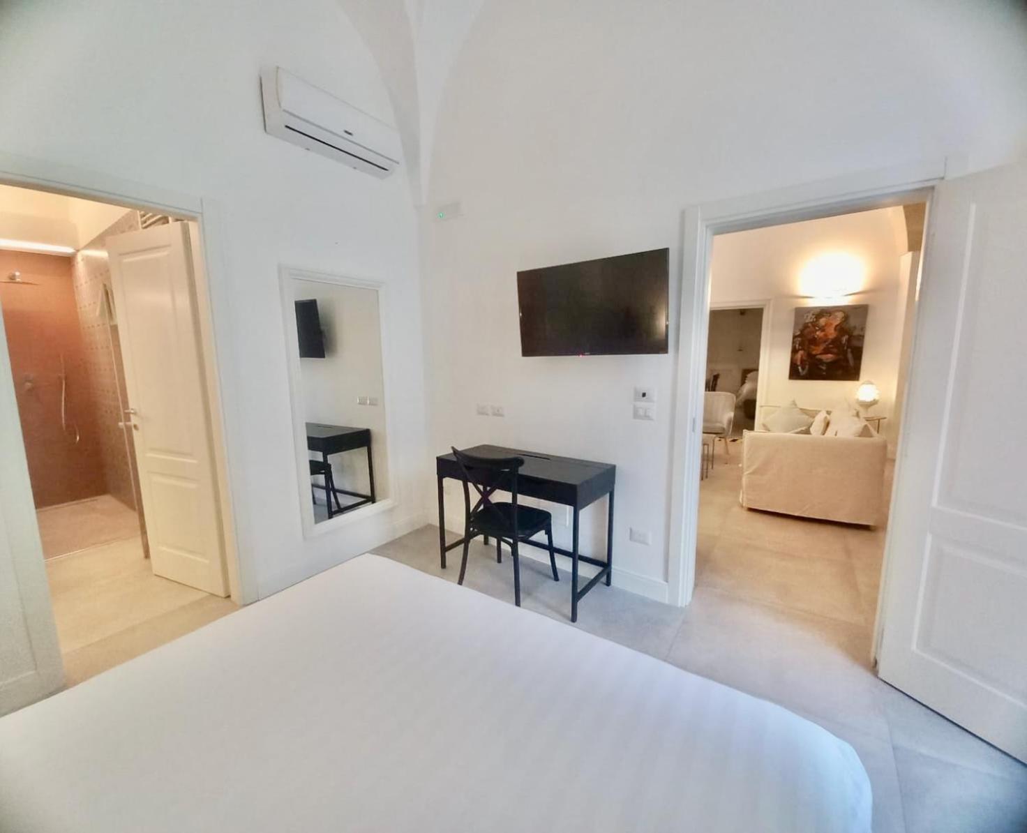 Li Frati Suite Lecce Esterno foto