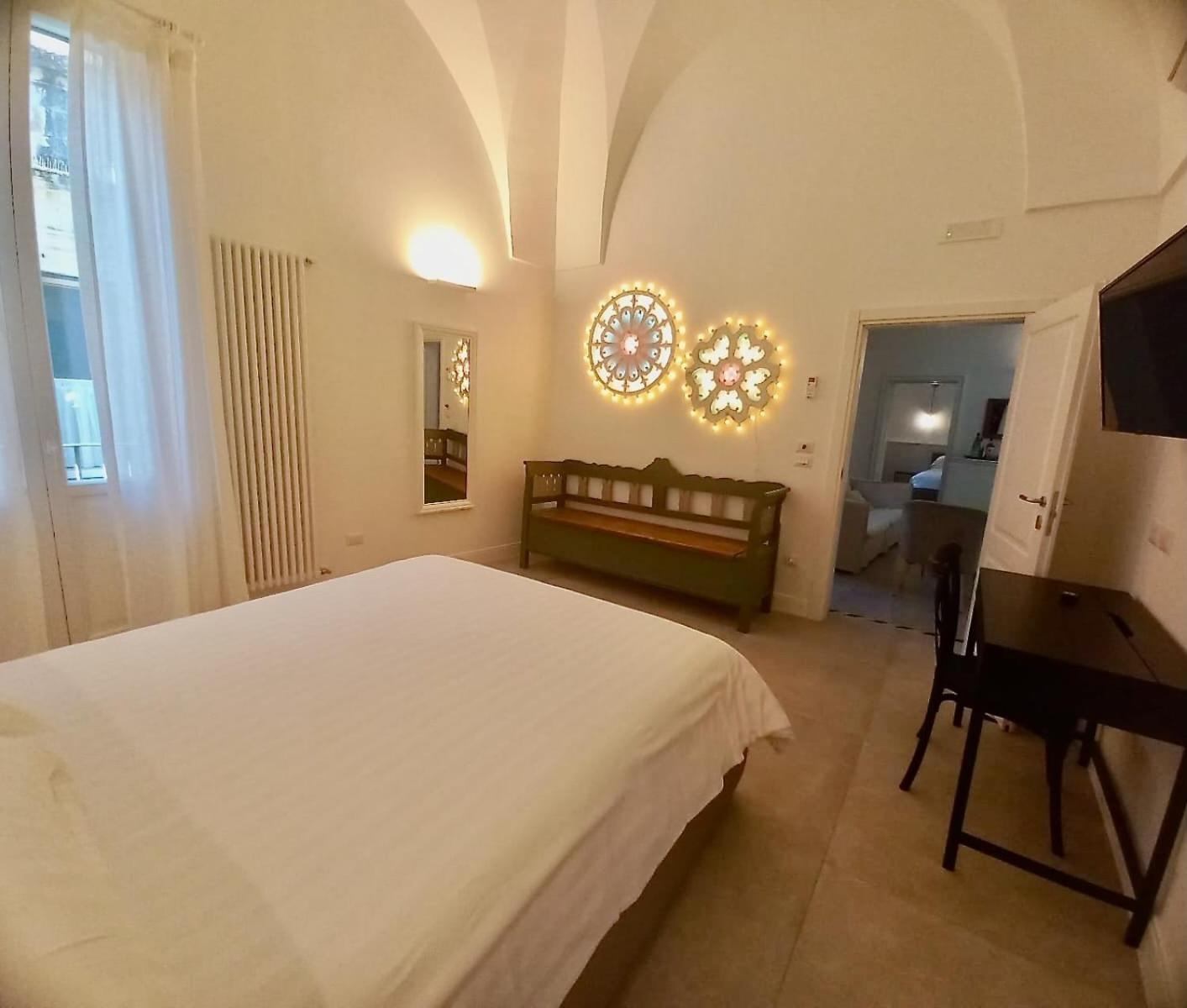 Li Frati Suite Lecce Esterno foto